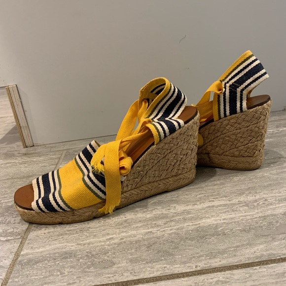 Tory Burch - Picture 2 of 4